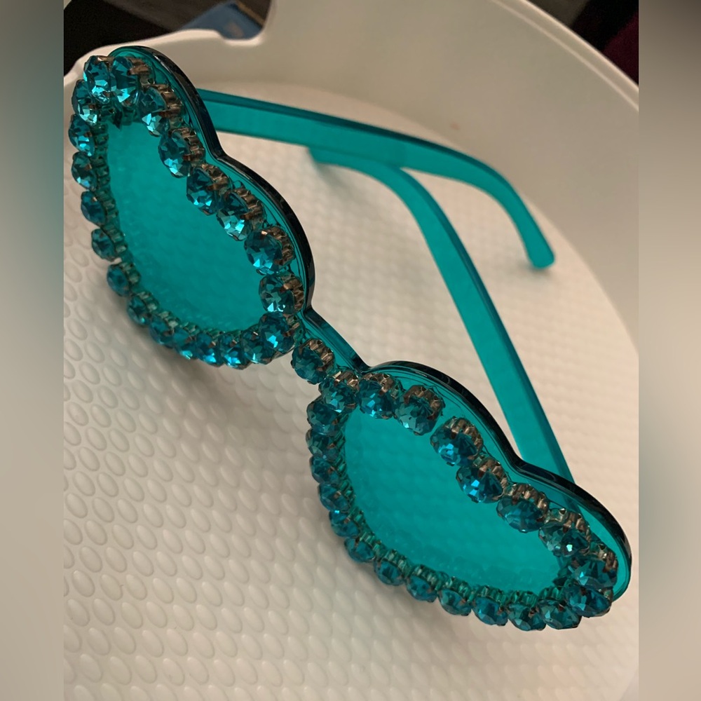 - Heart-Shaped Teal Sunglasses with Rhinestones - Picture 2 of 7
